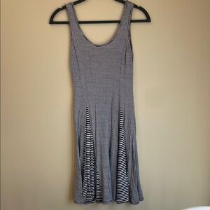 Heart & Hips Flattering Striped Sleeveless Dress Size L